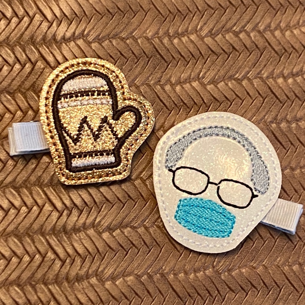 Bern and mittens hair clip set